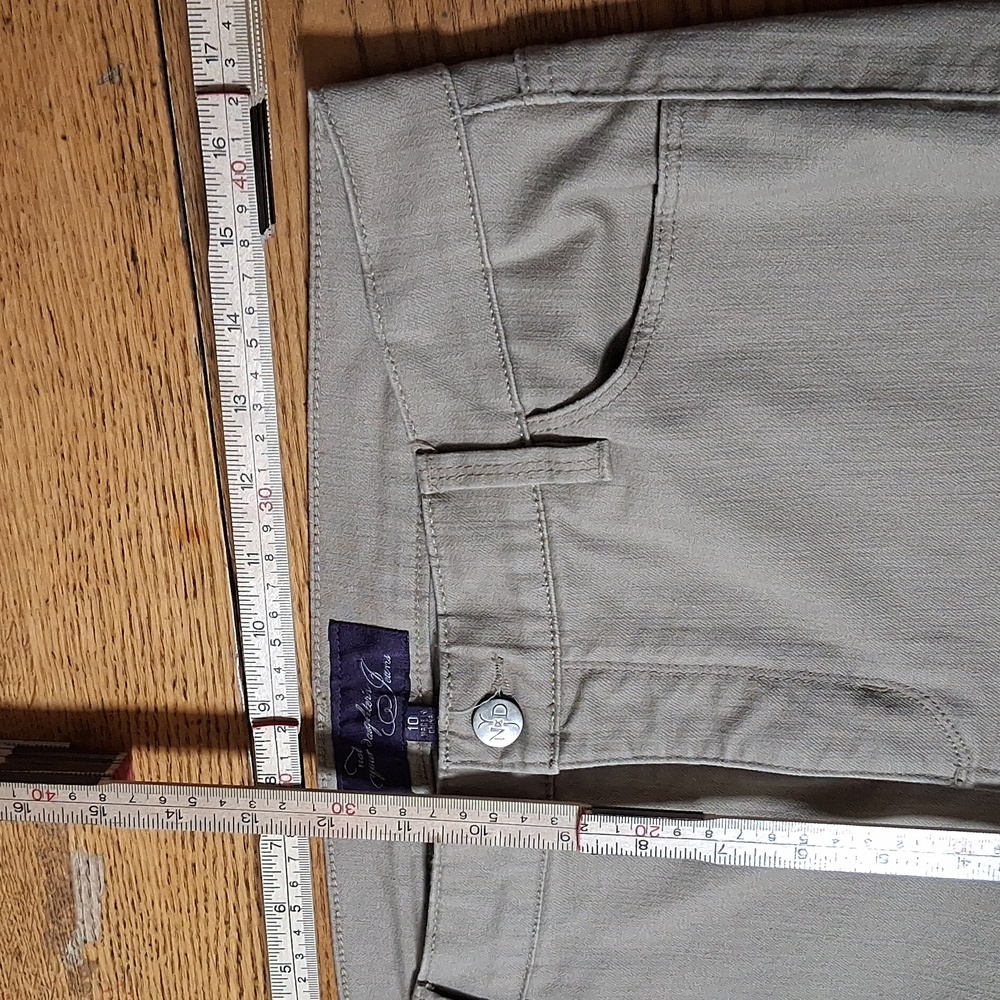 NYDJ Jeans 10 Womens TAN ?? STRAIGHT ?? Preowned Used Pants - Picture 3 of 6